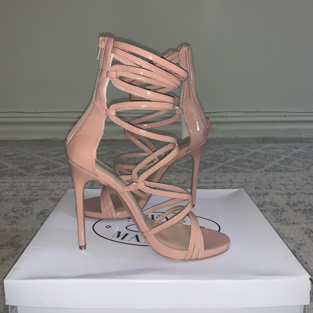 Steve Madden Nude heels